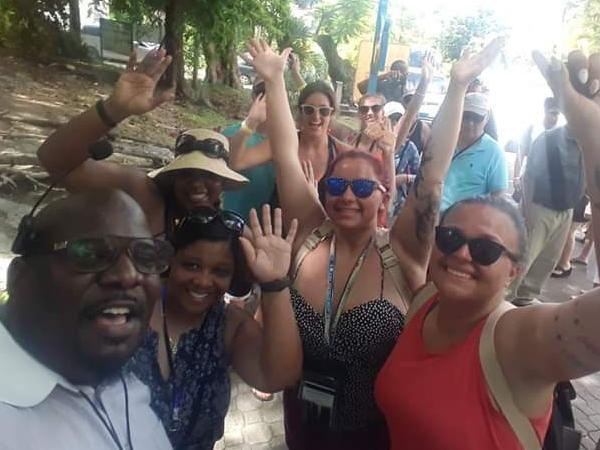 Beneficios de Contratar un Guía Turístico Privado