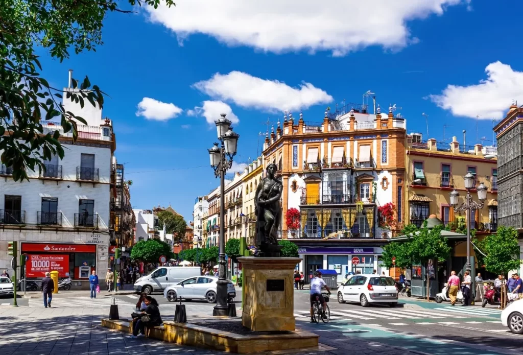 Private visit to the Triana neighborhood